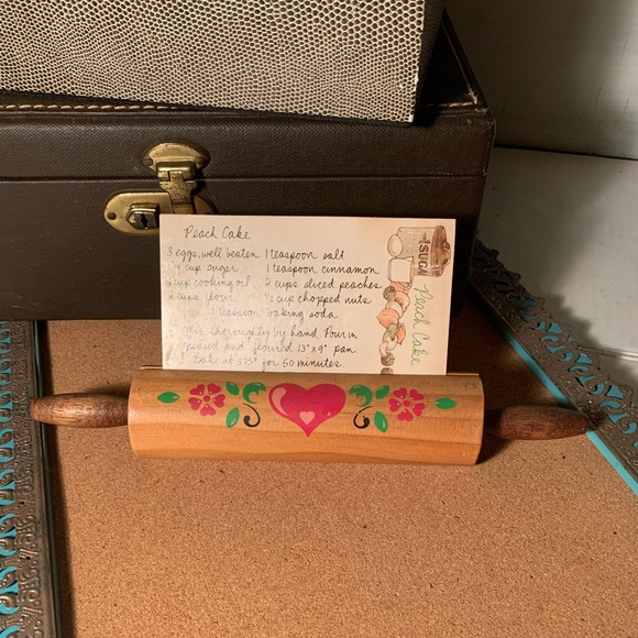 Vintage Rolling Pin Recipe Card Holder (B12) - Picture 1 of 6